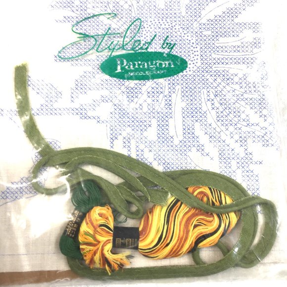 Paragon Needlecraft Sunflower Cross Stitch Pillow Cushion  sealed Kit pkg Vtg - Picture 5 of 6